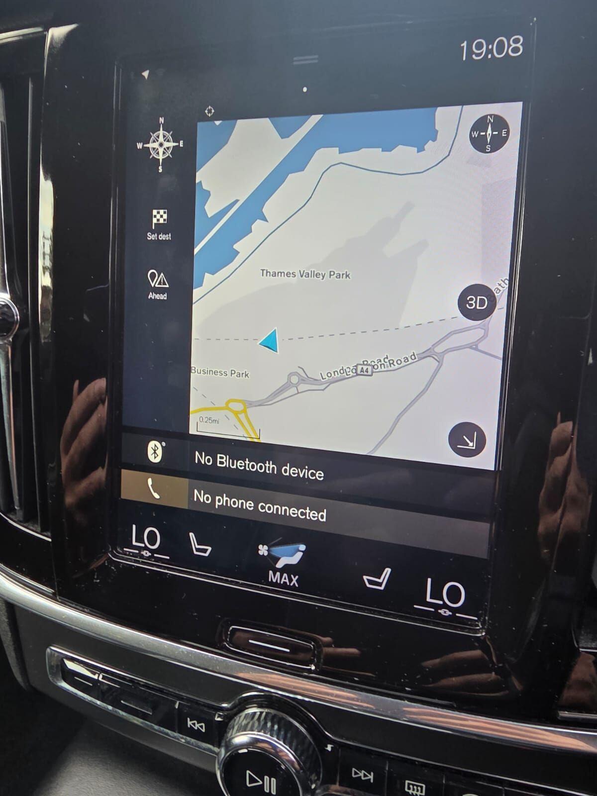 2018 Volvo V90 — photo 22